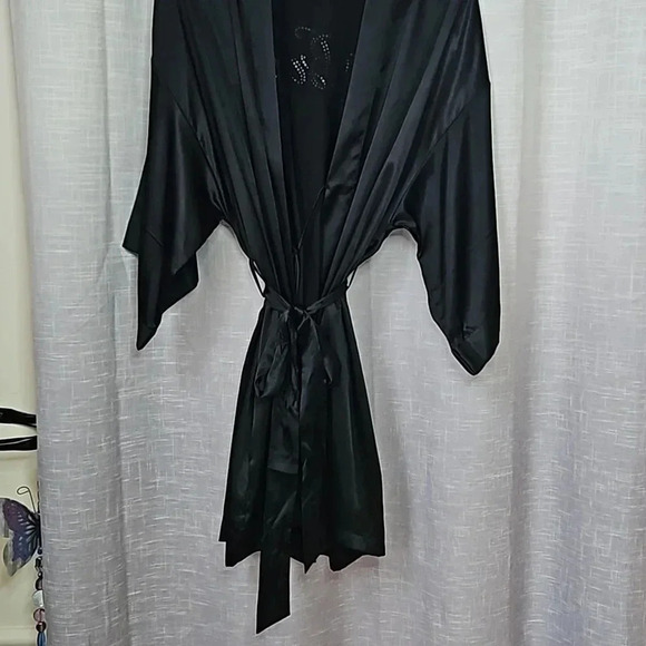 VS BRIDE ROBE - Picture 7 of 13